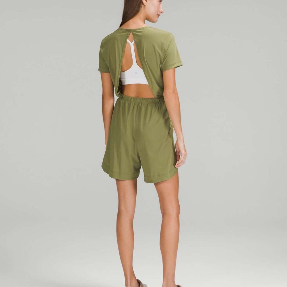 Lululemon Lightweight High-Neck Romper in Bronze Green NWT 8 SOLD OUT